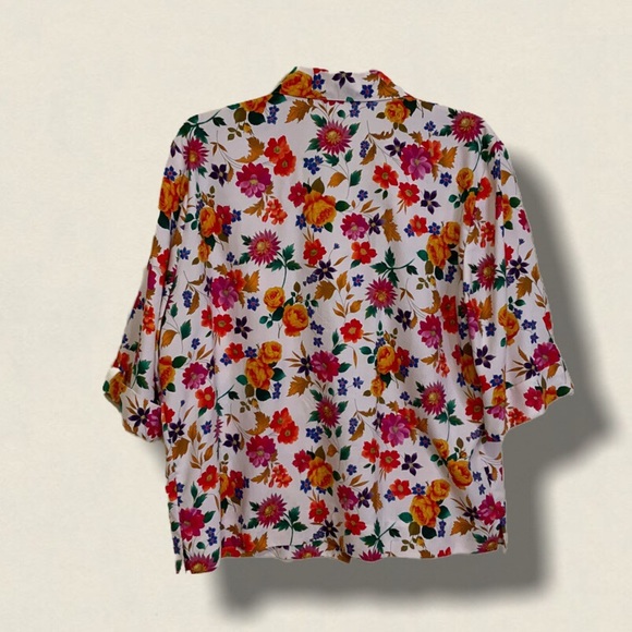 Vintage pure silk floral half sleeve button up - Picture 2 of 4